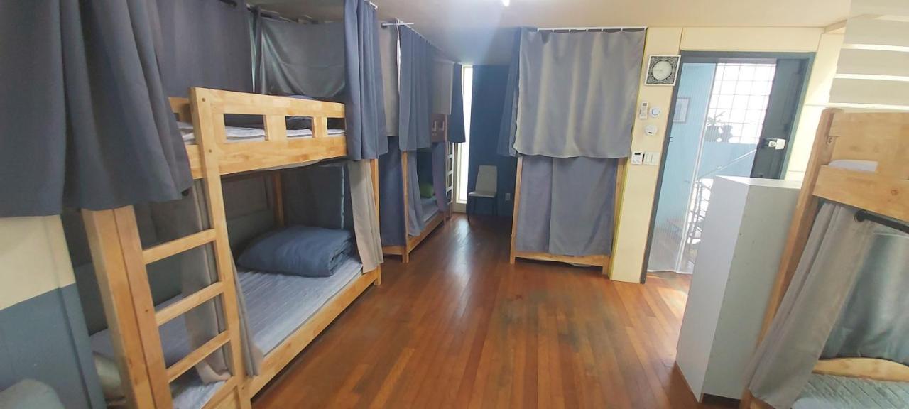 Buzz Guesthouse Hostel Seoul Exterior photo